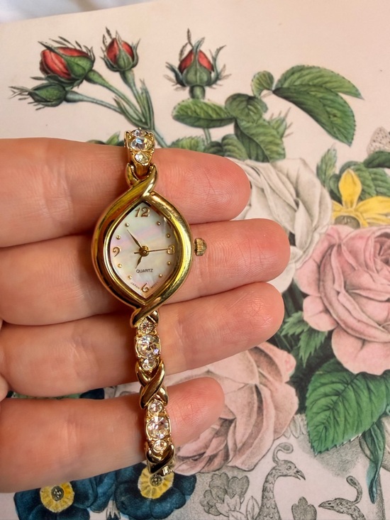 Unbranded Accessories - Gold-Tone Crystal Accent Women's Bracelet Watch